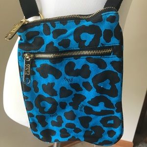 Victoria’s Secret PINK Cross body bag